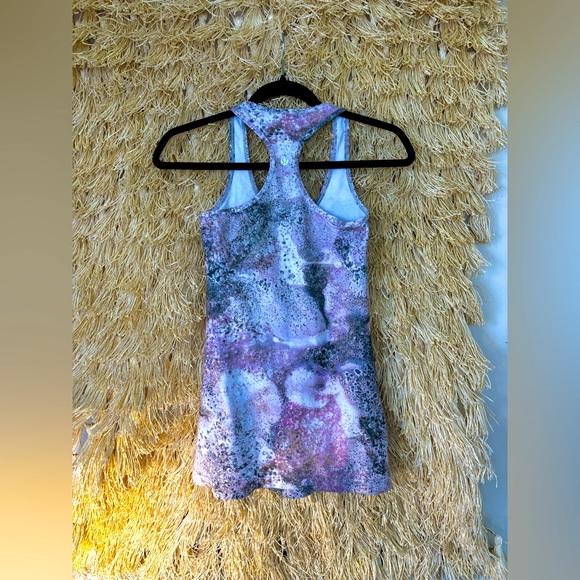 Lululemon💎PRISTINE💎Cool Racerback Tank VINTAGE🦄Sugar Crush Multi rainbow✨sz 4 - Picture 7 of 16